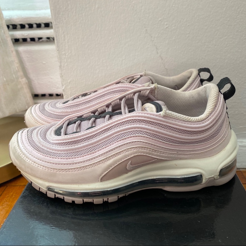 Women’s Nike Air Max 97 Pink reflective size 6.5